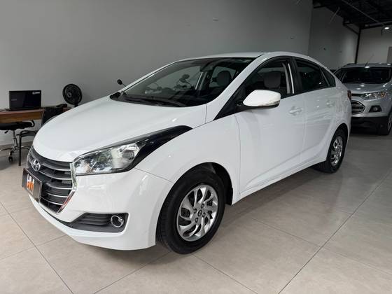 HYUNDAI HB20S 1.0 COMFORT PLUS 12V FLEX 4P MANUAL
